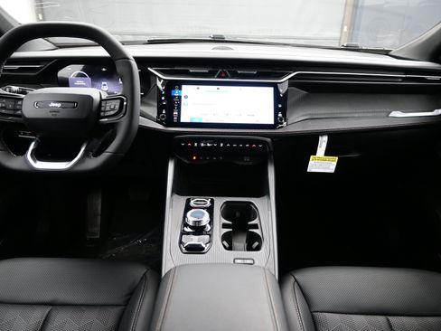 New 2026 Jeep Cherokee Overland AWD/4WD image 9
