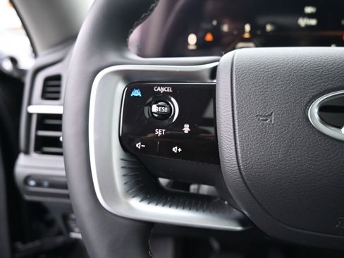 Used 2025 INFINITI QX80 Pure image 20