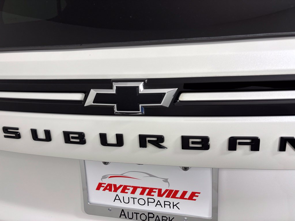 Certified 2024 Chevrolet Suburban Z71 w/ Off-Road Capability Package AWD/4WD image 22