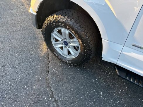 Used 2017 Ford F150 XLT w/ Equipment Group 301A Mid image 9