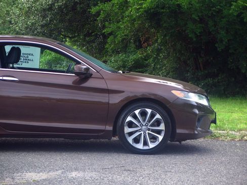 Used 2014 Honda Accord EX-L image 32