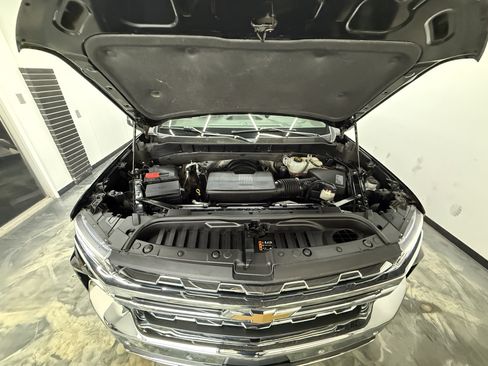 Used 2020 Chevrolet Silverado 1500 LTZ w/ LTZ Premium Package image 35