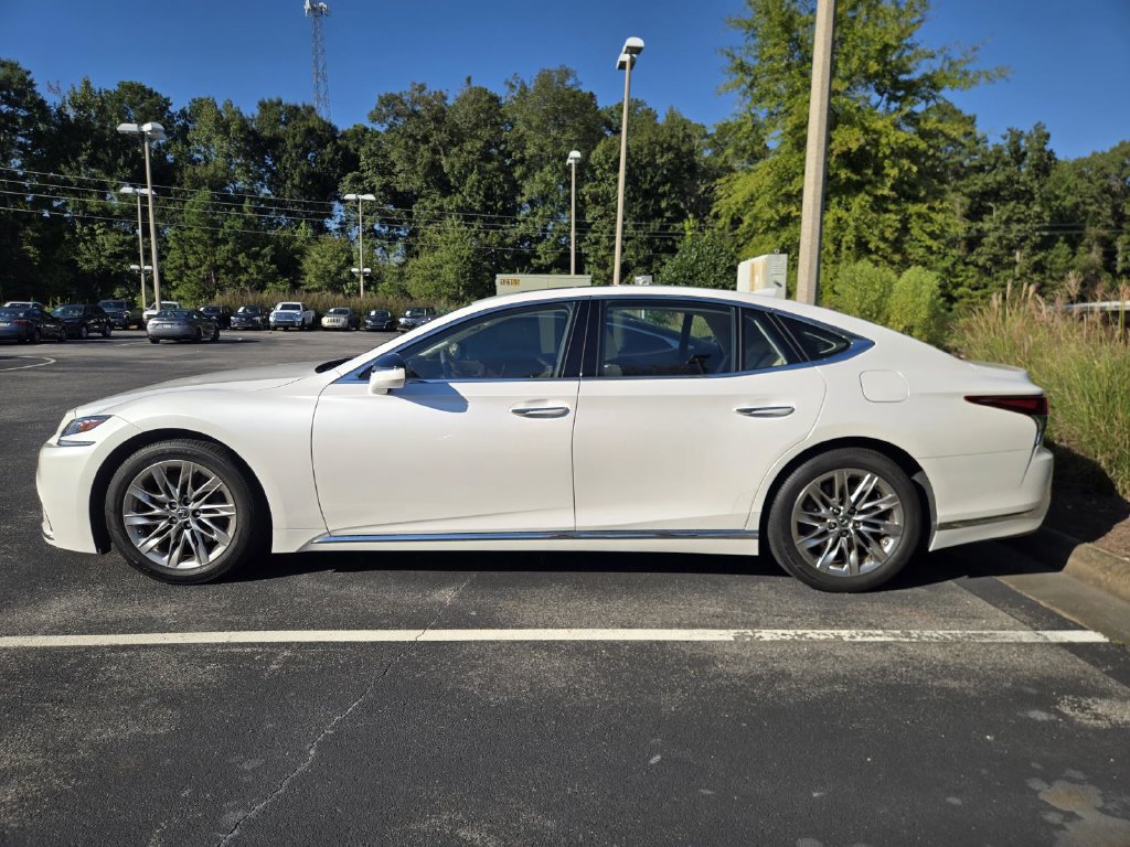 Used 2018 Lexus LS 500 w/ Accessory Package (Z2) RWD image 5