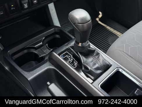 Used 2019 Toyota Tacoma TRD Off-Road w/ Technology Package AWD/4WD image 20