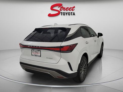 Used 2023 Lexus RX 350 w/ Luxury Package image 4