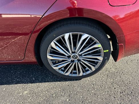 New 2025 Nissan Altima 2.5 SL image 35