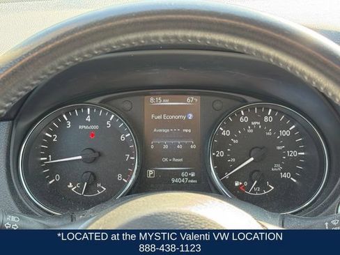 Used 2017 Nissan Rogue SV AWD/4WD image 25