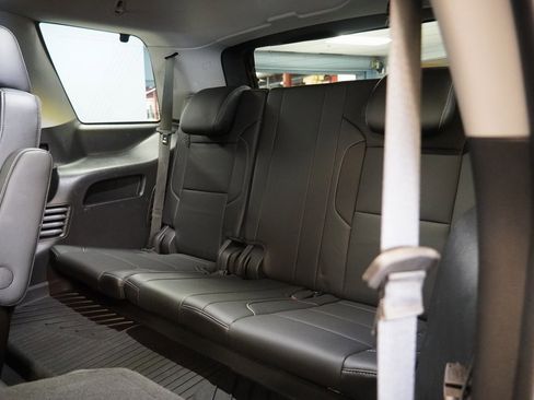 Used 2018 Chevrolet Tahoe Premier image 32