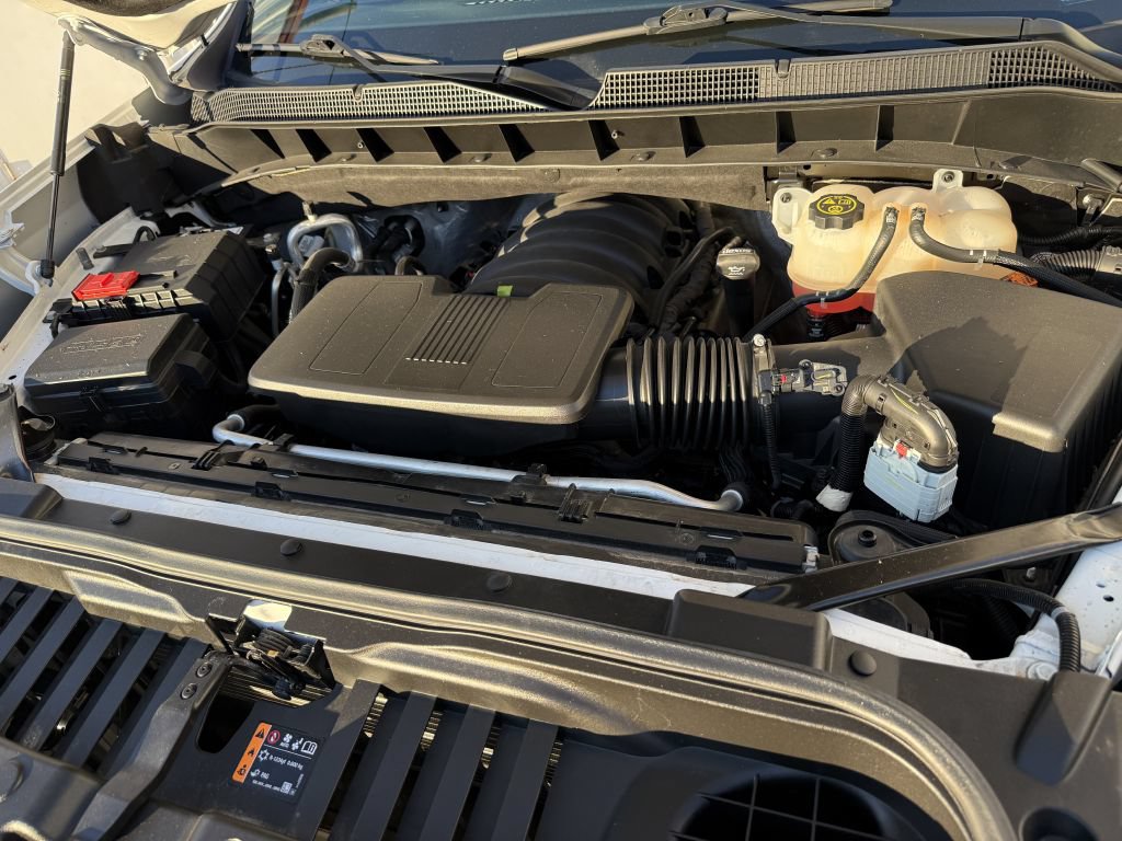 Used 2023 Chevrolet Silverado 1500 RST w/ Redline Edition AWD/4WD image 19