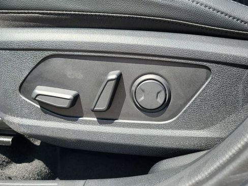Used 2025 Kia Sportage EX w/ Premium Package FWD image 22