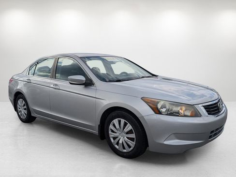 Used 2010 Honda Accord LX image 3