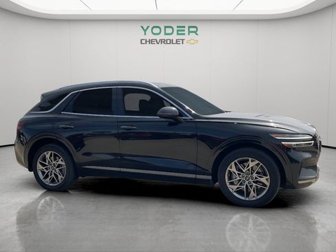 Used 2023 Genesis GV70 2.5T w/ Advanced Package AWD/4WD image 3