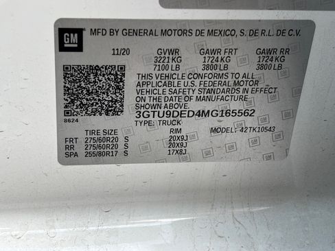 Used 2021 GMC Sierra 1500 SLT w/ SLT Premium Plus Package AWD/4WD image 10