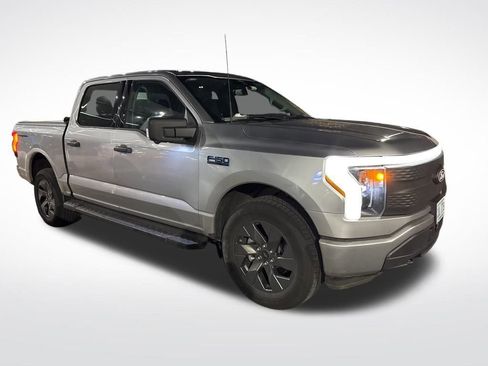 Used 2024 Ford F150 Lightning XLT image 2