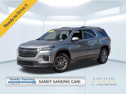 Used 2023 Chevrolet Traverse LT FWD image 1