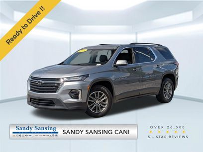 Used 2023 Chevrolet Traverse LT