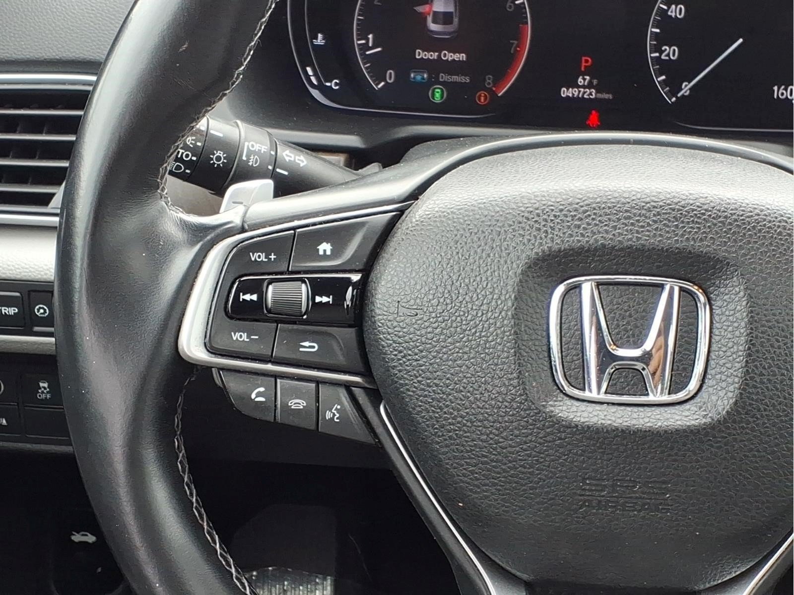 Used 2018 Honda Accord Touring image 13