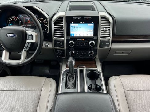 Used 2016 Ford F150 Lariat w/ Equipment Group 502A Luxury image 13