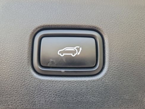 Certified 2022 Hyundai Tucson Limited w/ Cargo Package image 11