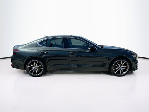 Used 2022 Genesis G70 2.0T w/ Prestige Package RWD image 8