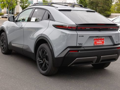 New 2026 Toyota C-HR AWD/4WD image 7