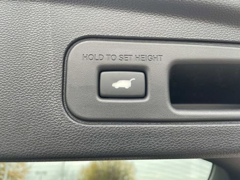 Used 2026 Acura MDX SH-AWD w/ Advance Package image 10