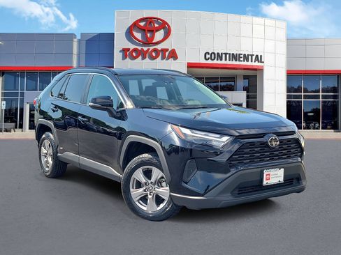 Certified 2025 Toyota RAV4 XLE AWD/4WD image 2