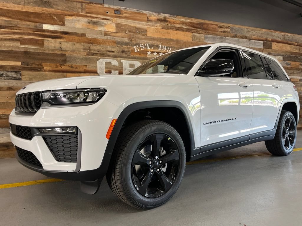 New 2026 Jeep Grand Cherokee Limited w/ Limited Altitude Package AWD/4WD image 36