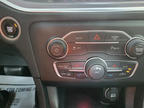 Used 2022 Dodge Charger SXT image 21