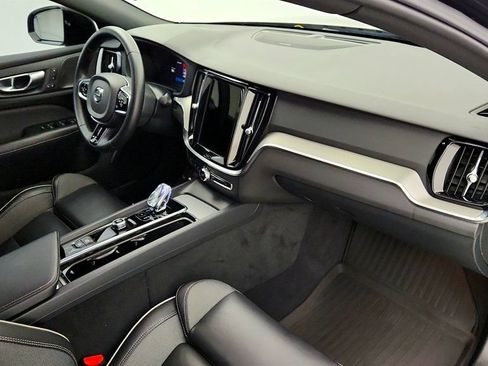 Used 2024 Volvo S60 B5 Plus w/ Climate Package FWD image 24