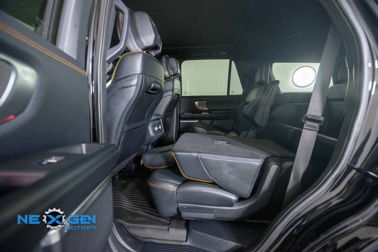 Used 2026 Ford Expedition Tremor AWD/4WD image 32
