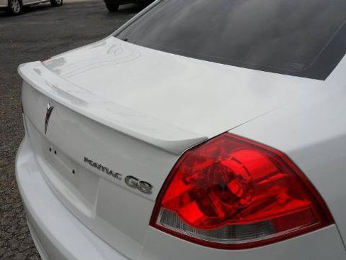 Used 2008 Pontiac G8 w/ Premium Package RWD image 9