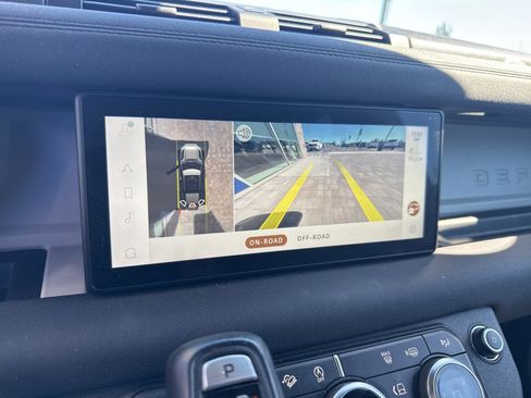 Used 2021 Land Rover Defender 110 S image 26