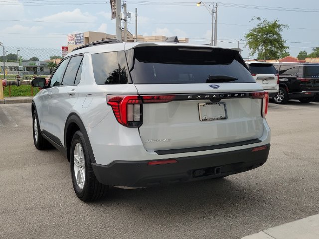 Used 2026 Ford Explorer Active RWD image 4