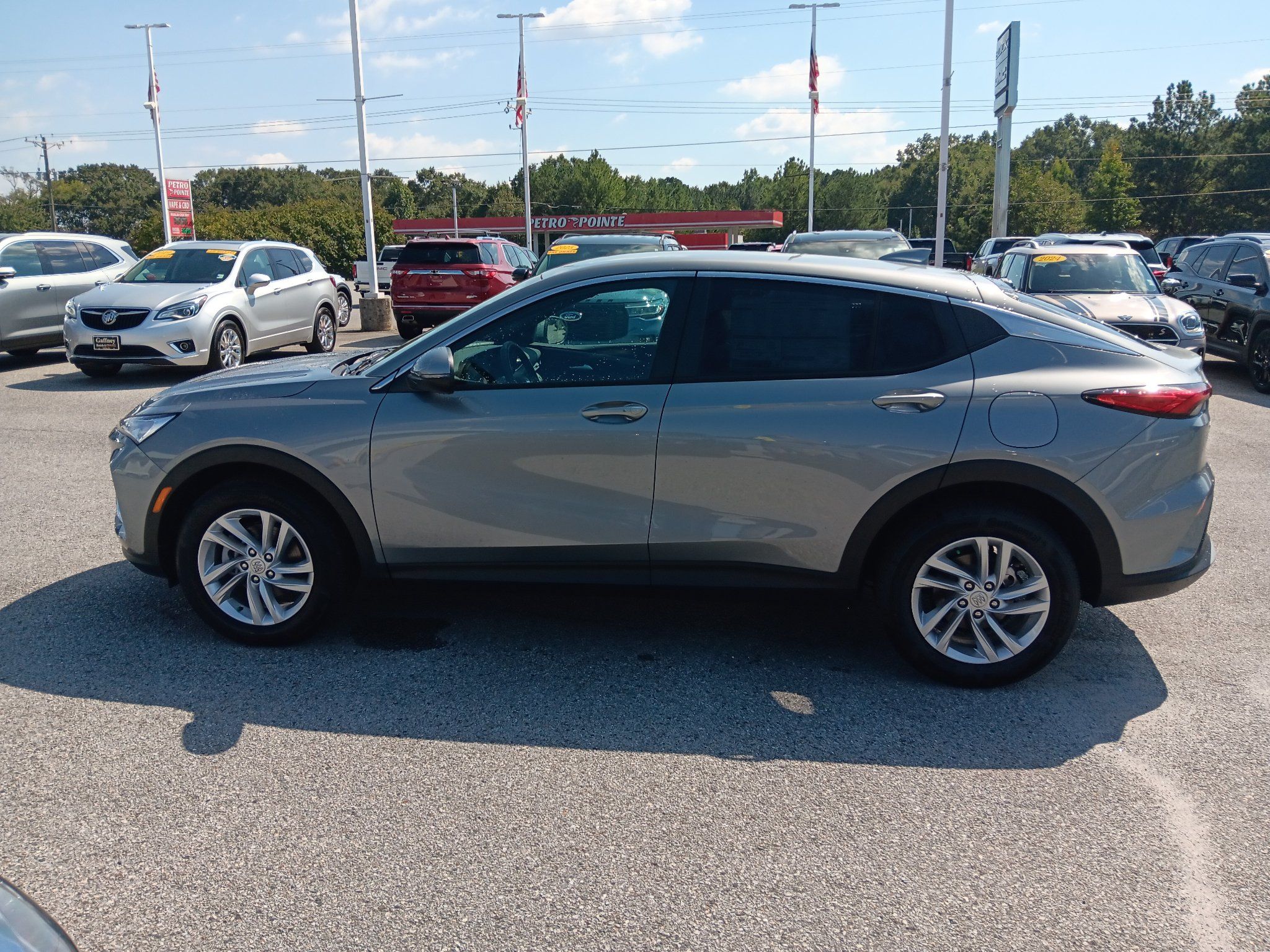 New 2026 Buick Envista Preferred w/ Convenience I Package FWD image 3