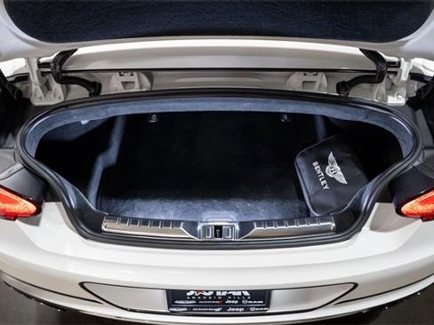 Used 2022 Bentley Continental GT image 18