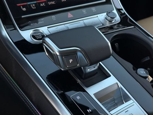 Certified 2025 Audi Q7 3.0T Prestige AWD/4WD image 42