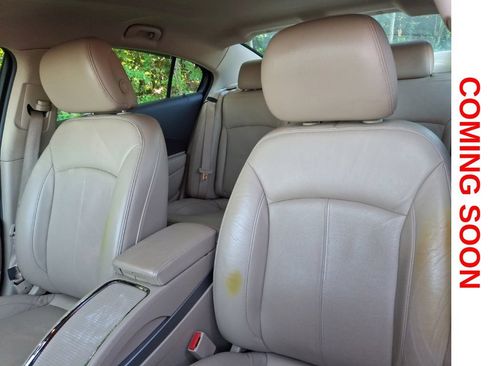 Used 2011 Buick LaCrosse CXL w/ Luxury Package FWD image 12