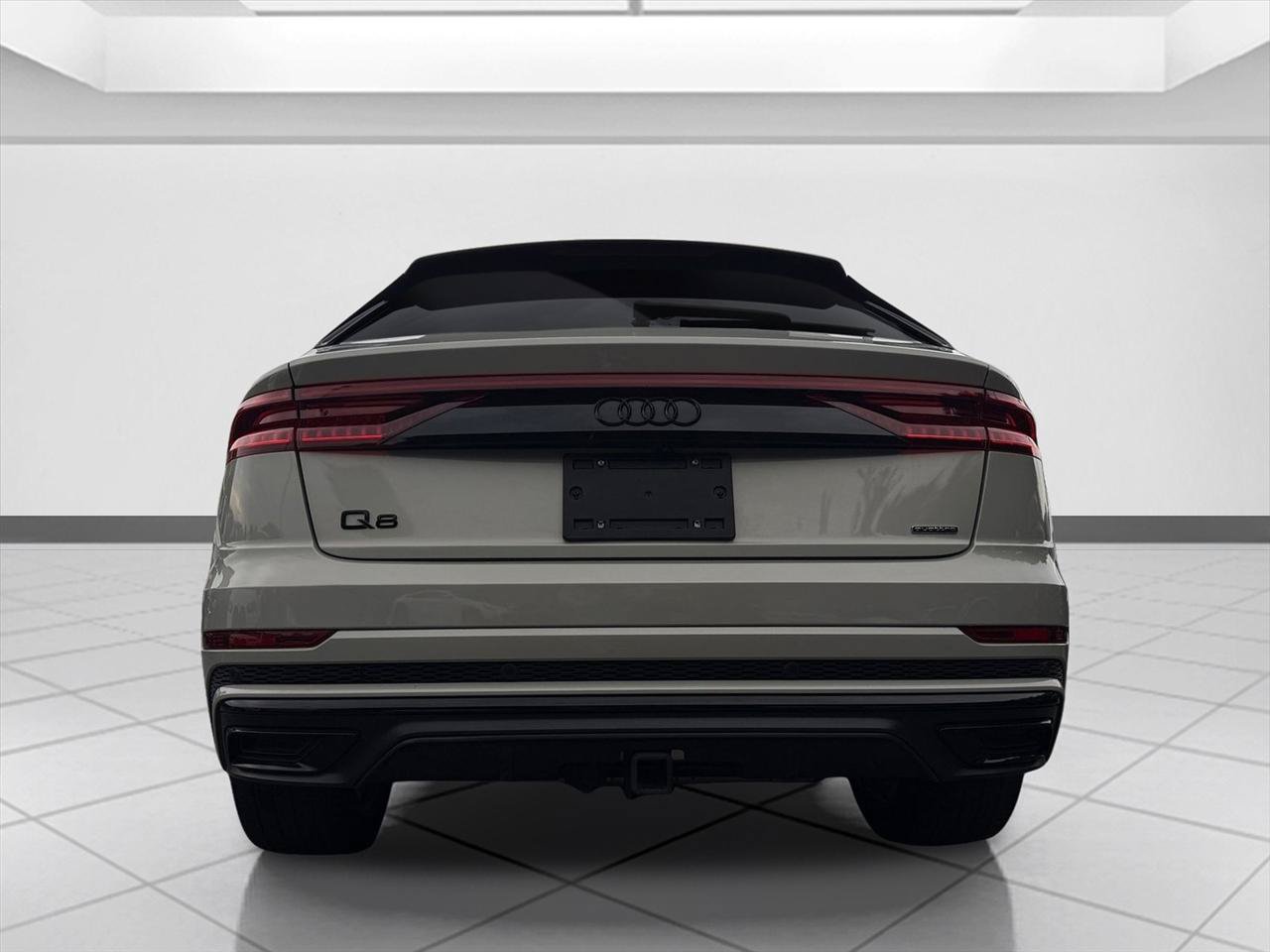 Used 2023 Audi Q8 Premium Plus AWD/4WD image 4