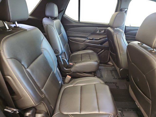 Used 2022 Chevrolet Traverse LT w/ LT Premium Package AWD/4WD image 37