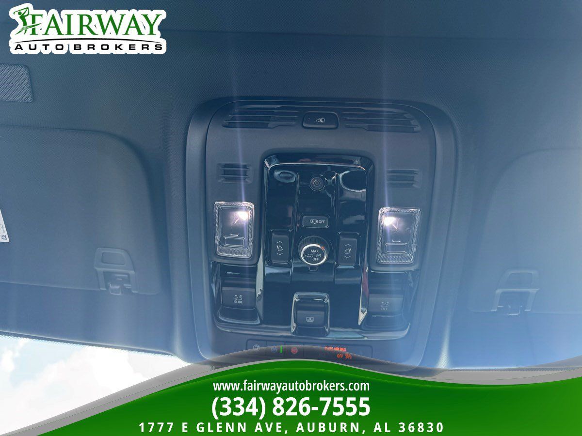 Used 2025 Cadillac Escalade Sport w/ Touring Package AWD/4WD image 26
