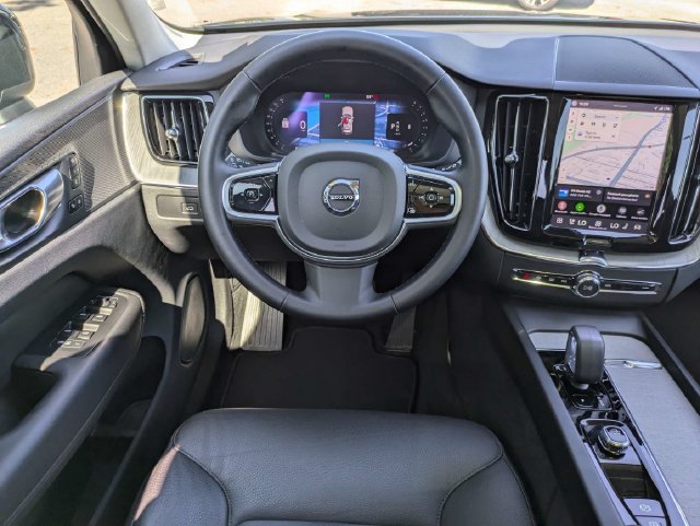 Certified 2025 Volvo XC60 B5 Plus AWD/4WD image 21