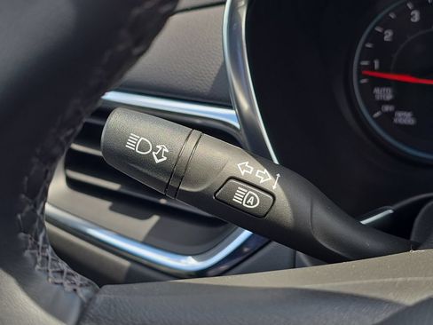 Used 2024 Chevrolet Equinox LT FWD image 14