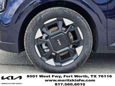 New 2026 Kia Carnival EX FWD image 7