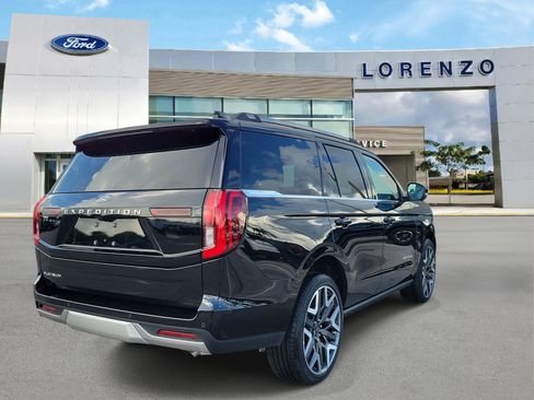 New 2026 Ford Expedition Platinum w/ Platinum Ultimate Package AWD/4WD image 4