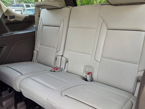Used 2022 GMC Yukon Denali RWD image 8