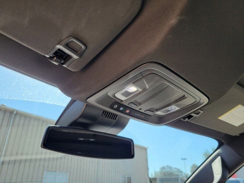 Used 2024 GMC Sierra 1500 SLT w/ SLT Premium Package image 21