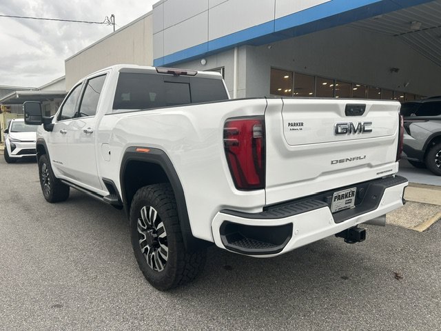 Used 2024 GMC Sierra 2500 Denali Ultimate AWD/4WD image 7