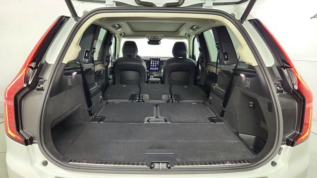 New 2026 Volvo XC90 T8 Core w/ Protection Package Premier AWD/4WD image 41