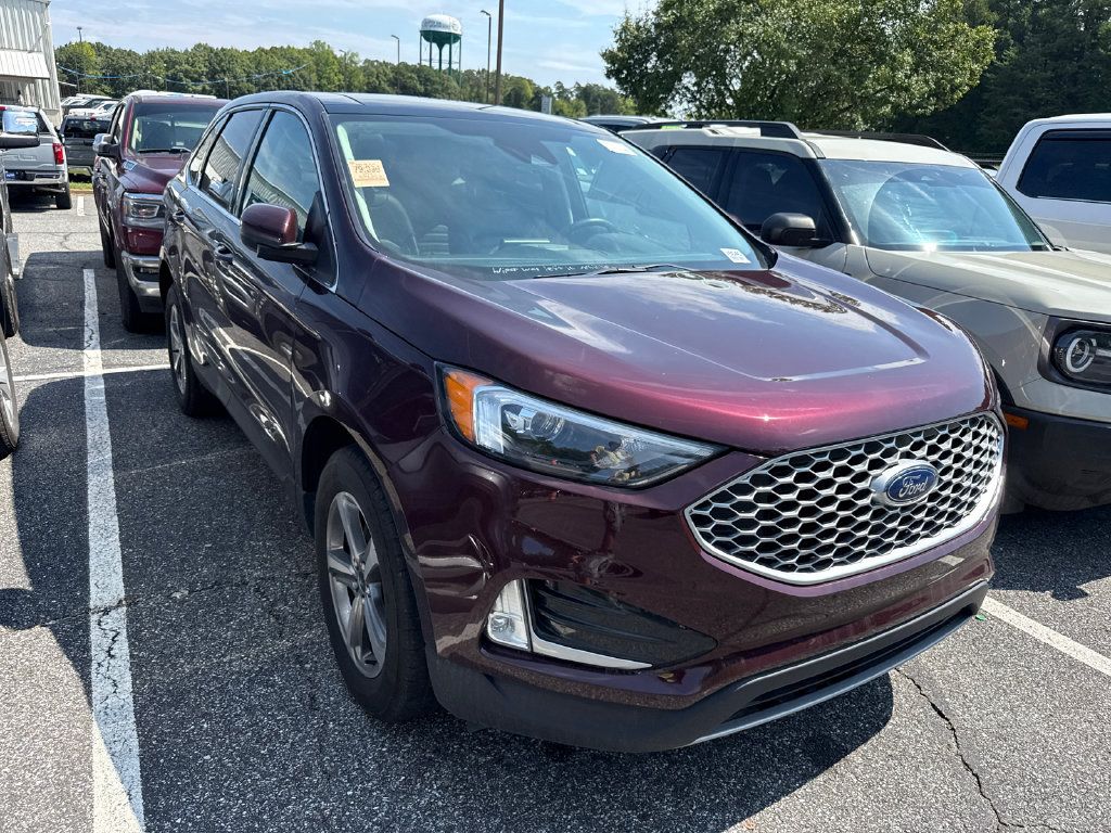 Used 2024 Ford Edge SEL w/ Convenience Package AWD/4WD image 16
